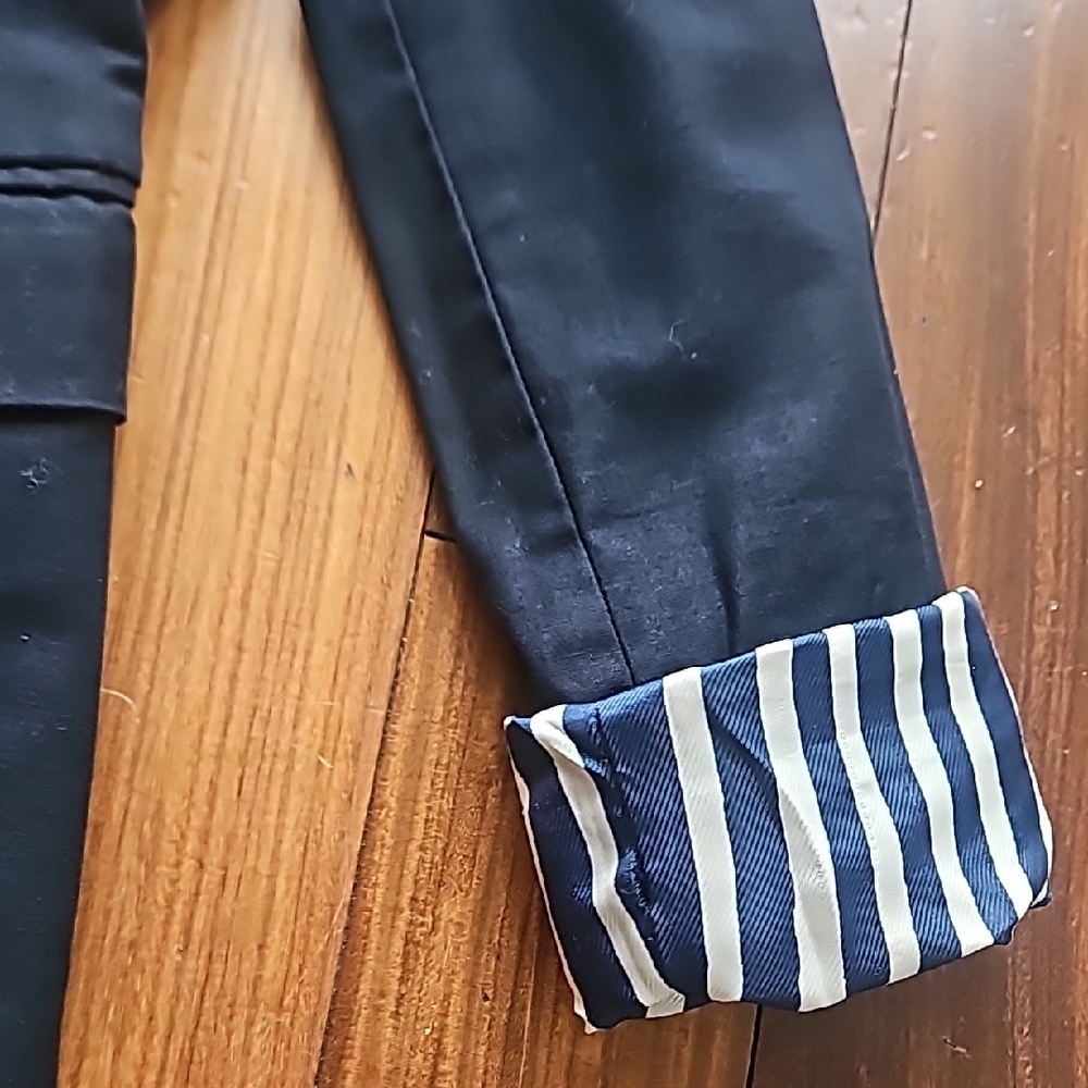 Zara Navy Blue Blazer with Striped Interior - Picture 7 of 10